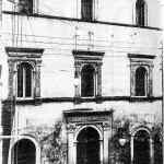 Il Teatro Piermarini (già Apollo) in via della Fiera (attuale Corso Cavour) 34. Il Teatro Piermarini (già Apollo) in via della Fiera (attuale Corso Cavour) (foto tratta dalla “Gazzetta di Foligno”, 17 febbraio 2008, p. 2)